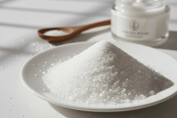 Ist Sonnencreme wirklich schädlich für die Haut? Wir klären die häufigsten Mythen über Inhaltsstoffe, Vitamin D und Hormonstörungen – und zeigen, warum Sonnenschutz unverzichtbar ist. - Mosadal Fußpflege